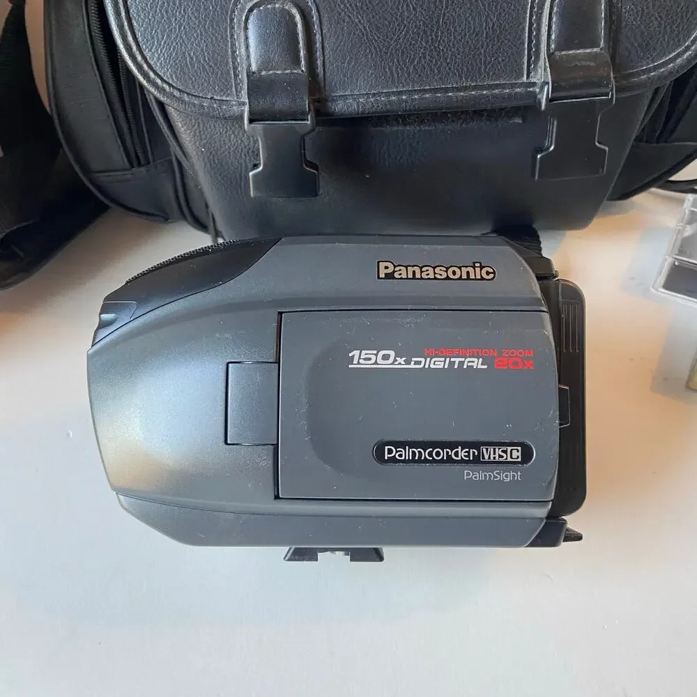 Panasonic PV-L501D Palmcorder Palmsight VHS-C Camcorder Video Camera Extras Test